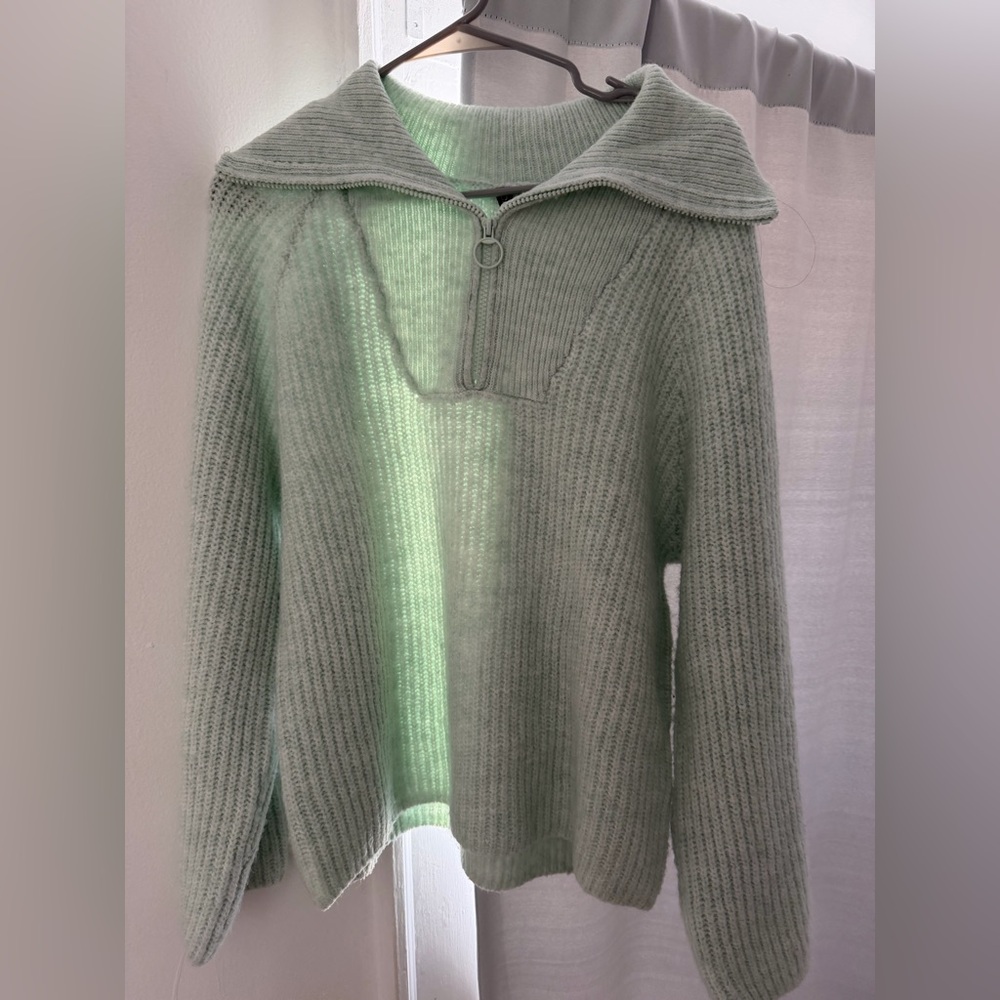 H&M Mint Green Sweater